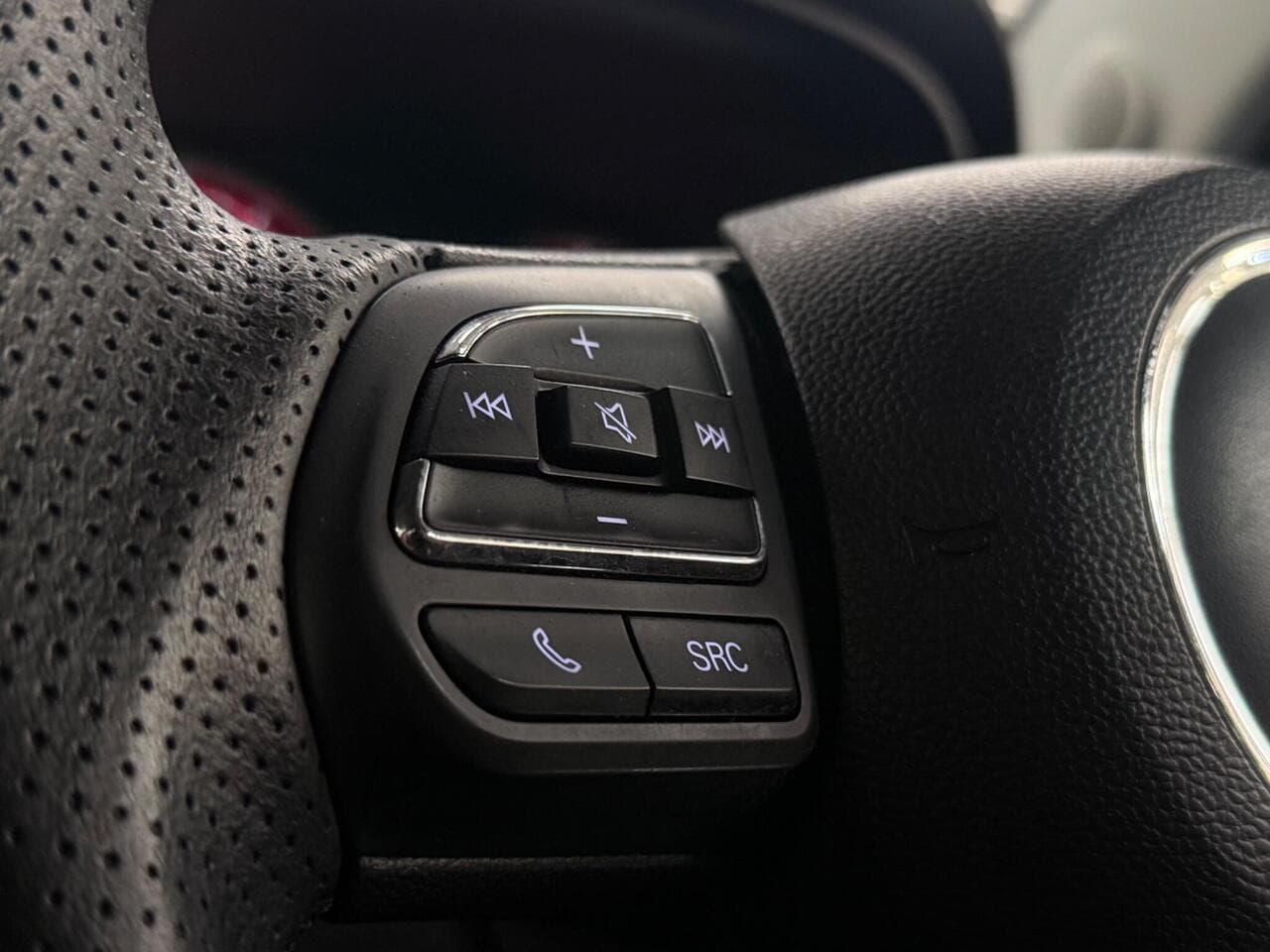 MG MG3 thumbnail Misc Controls