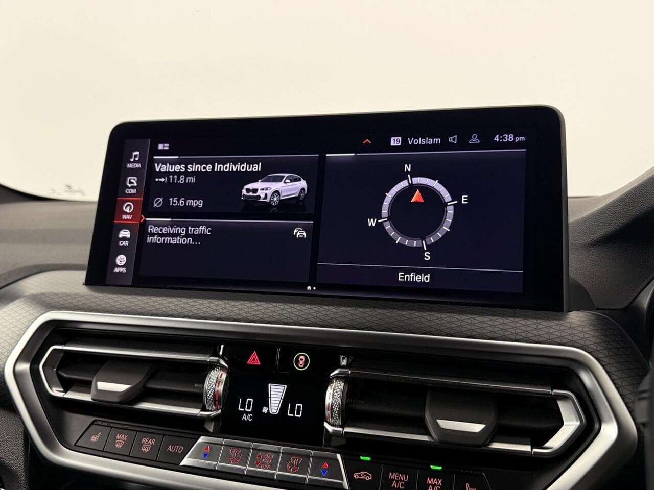 BMW X4 thumbnail Infotainment System