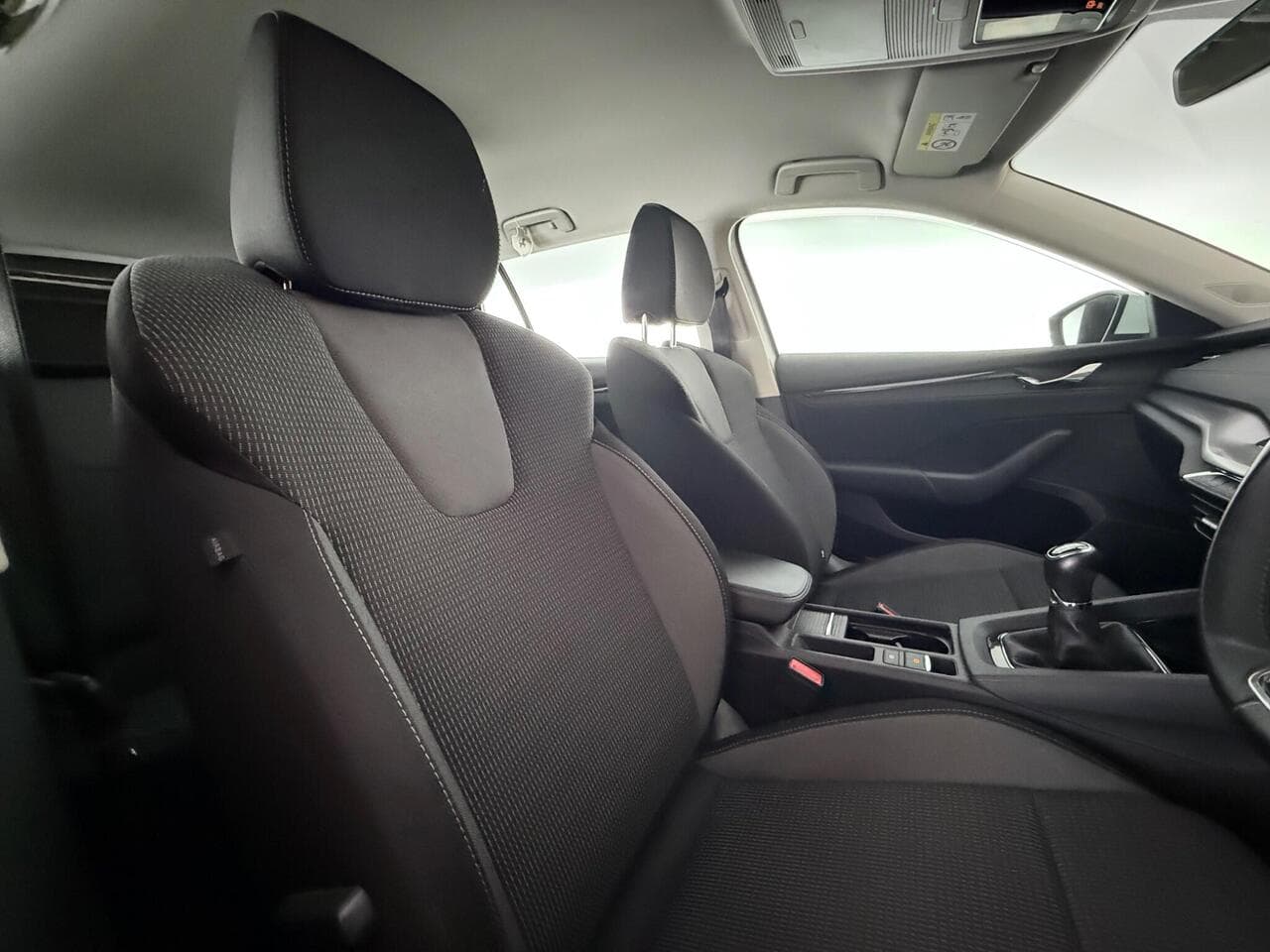 Skoda Octavia thumbnail Seat Driver