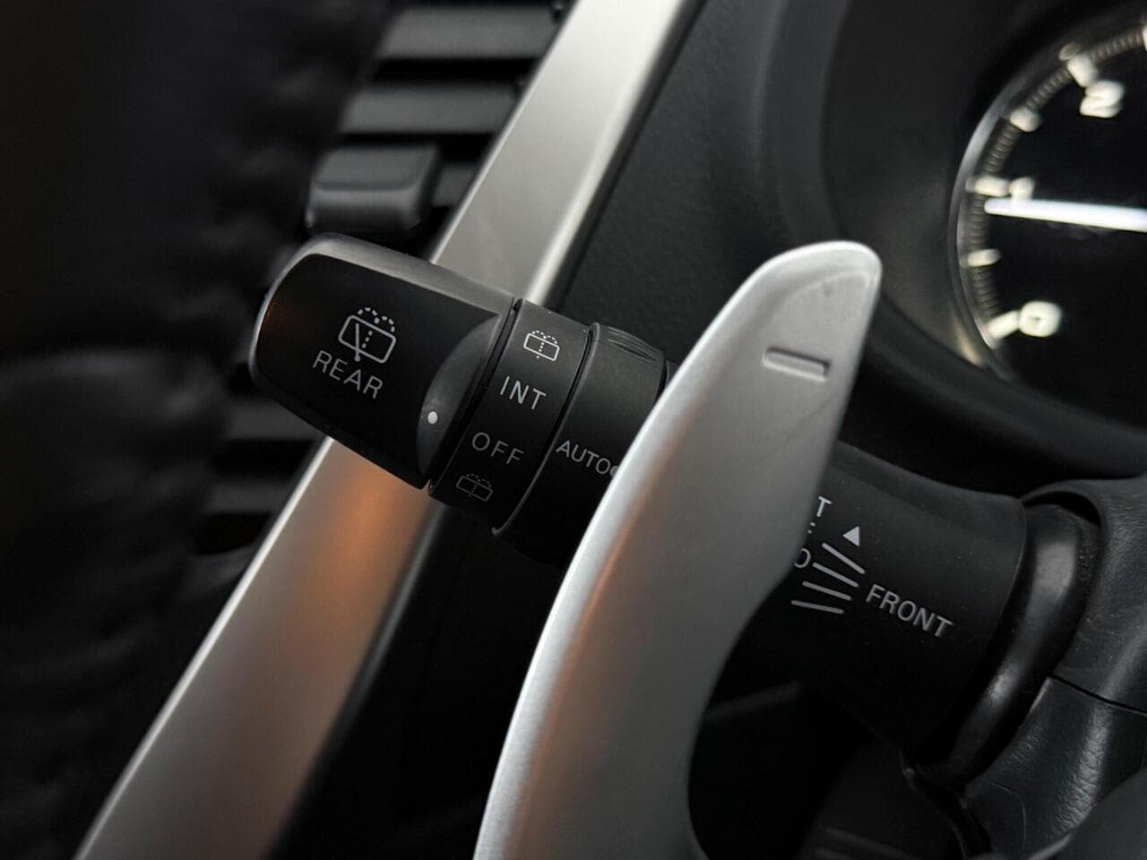 Mitsubishi Shogun Sport thumbnail Misc Controls