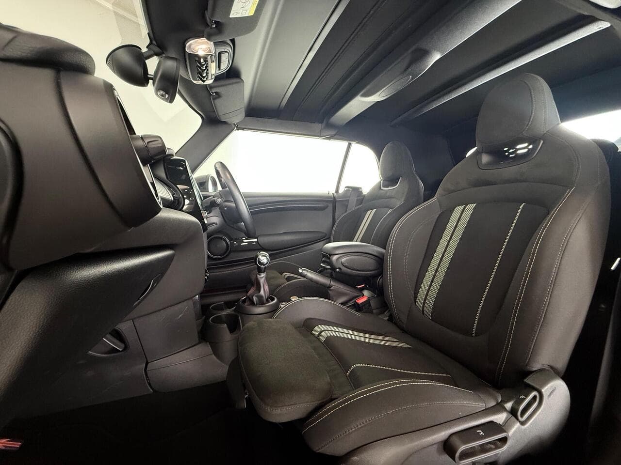 MINI Convertible thumbnail Seat Front Passenger