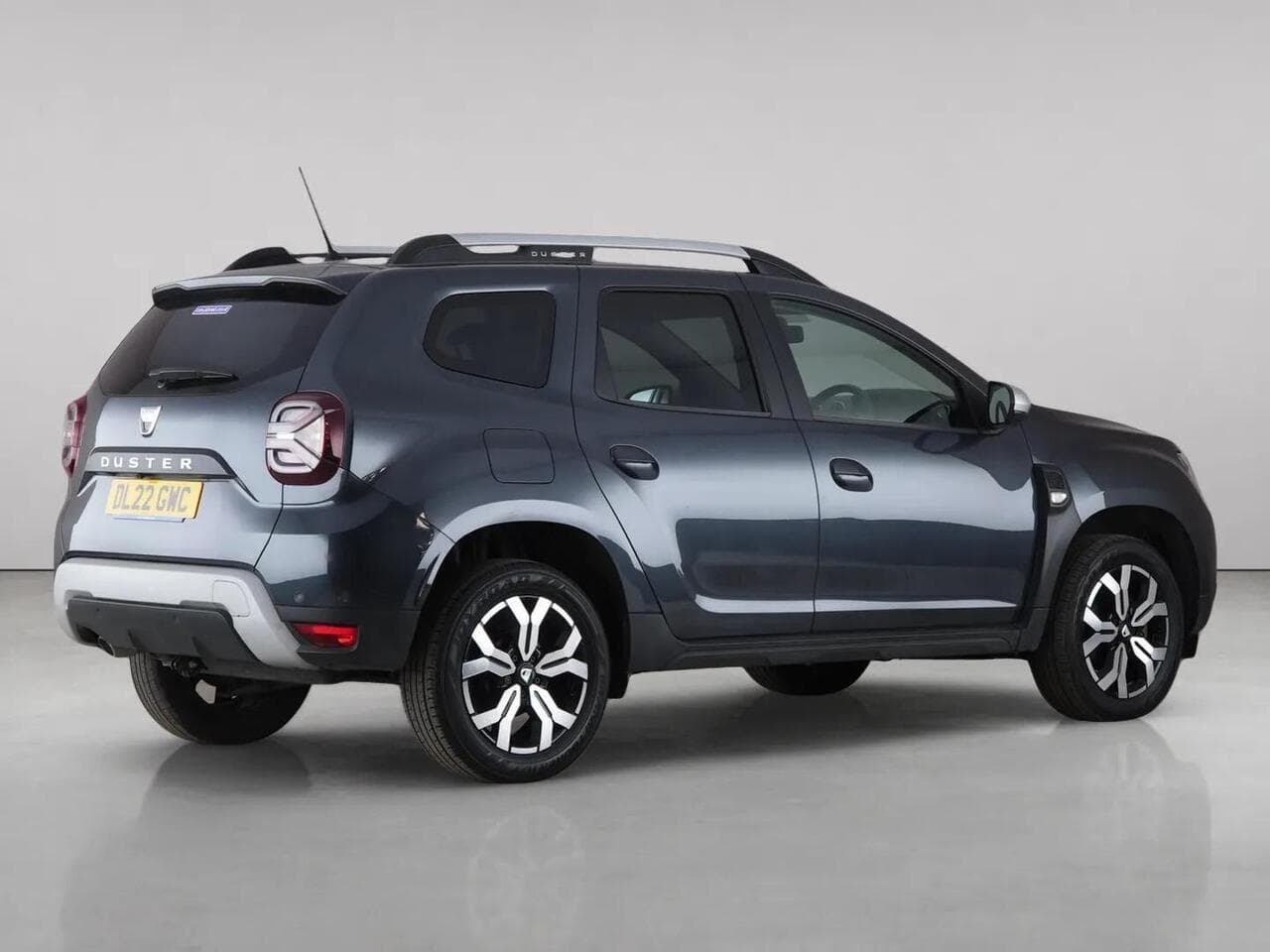 Dacia Duster thumbnail Rear Right