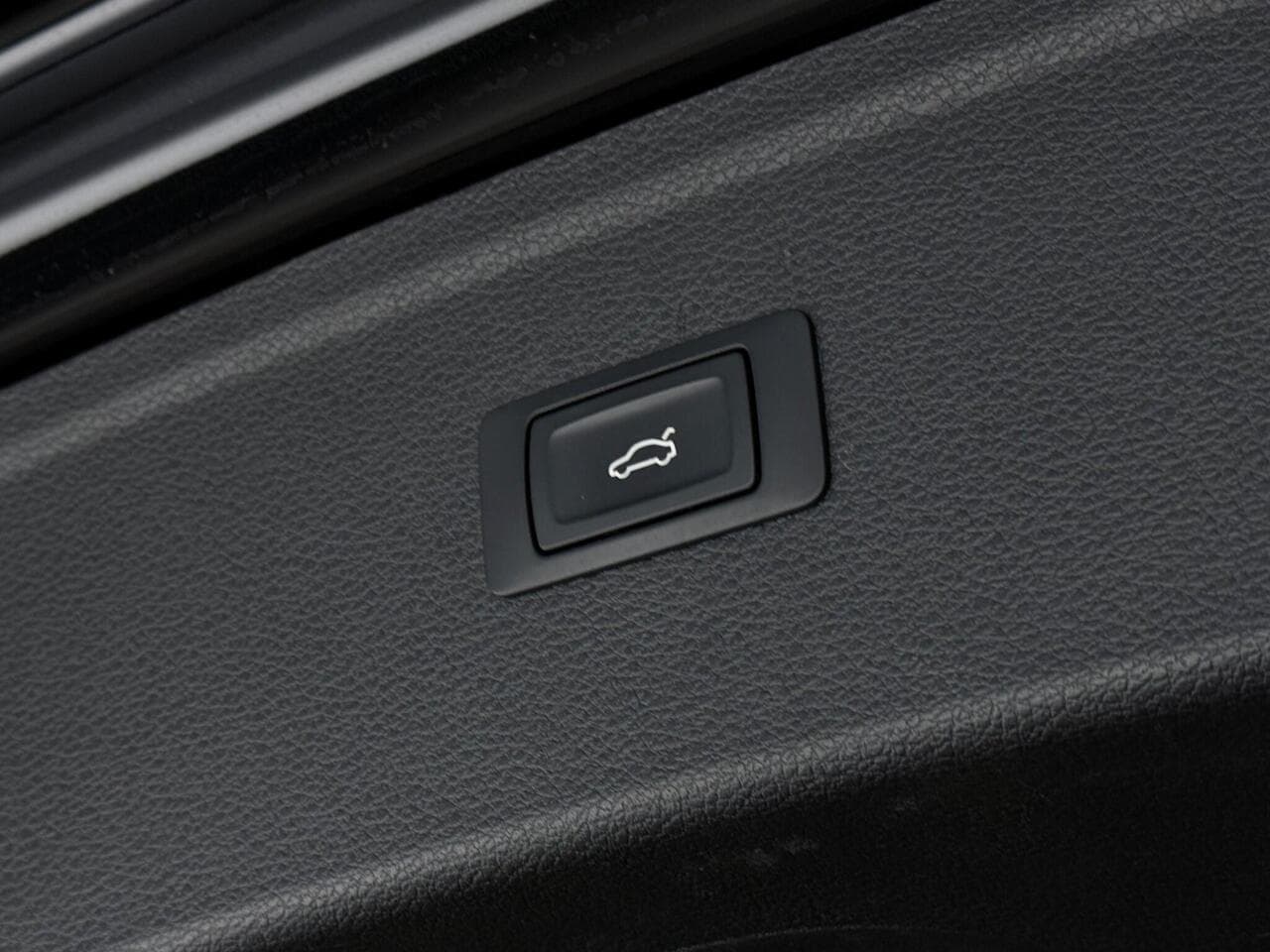 Audi Q5 thumbnail Misc Controls