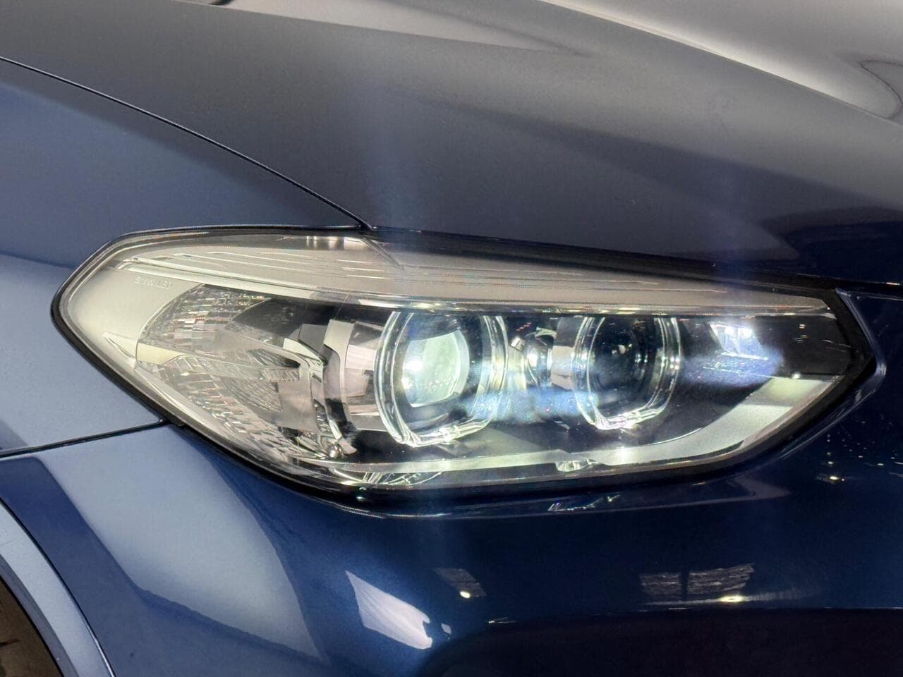 BMW X3 thumbnail Lights Front