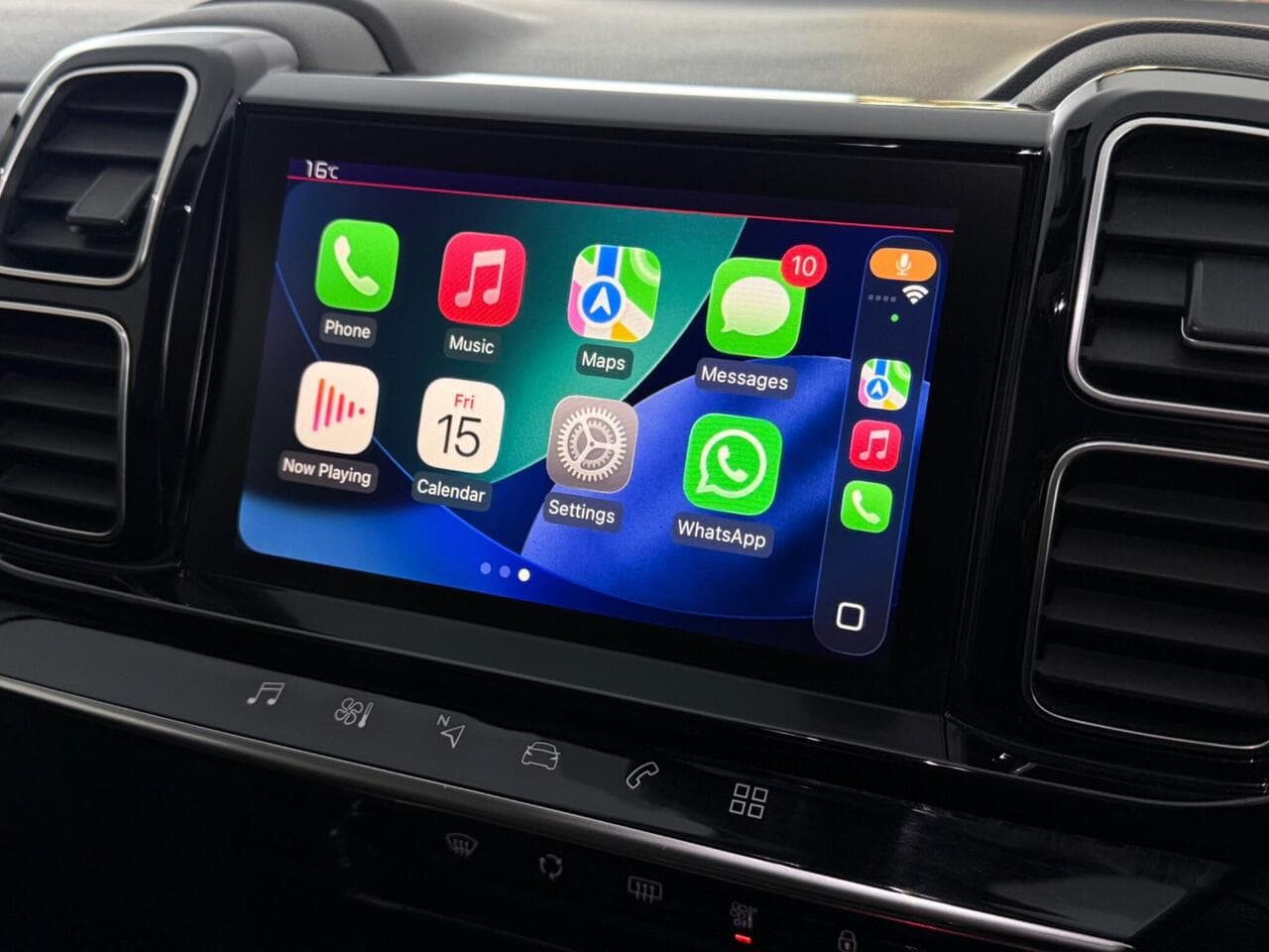 Citroen C5 Aircross thumbnail Infotainment System