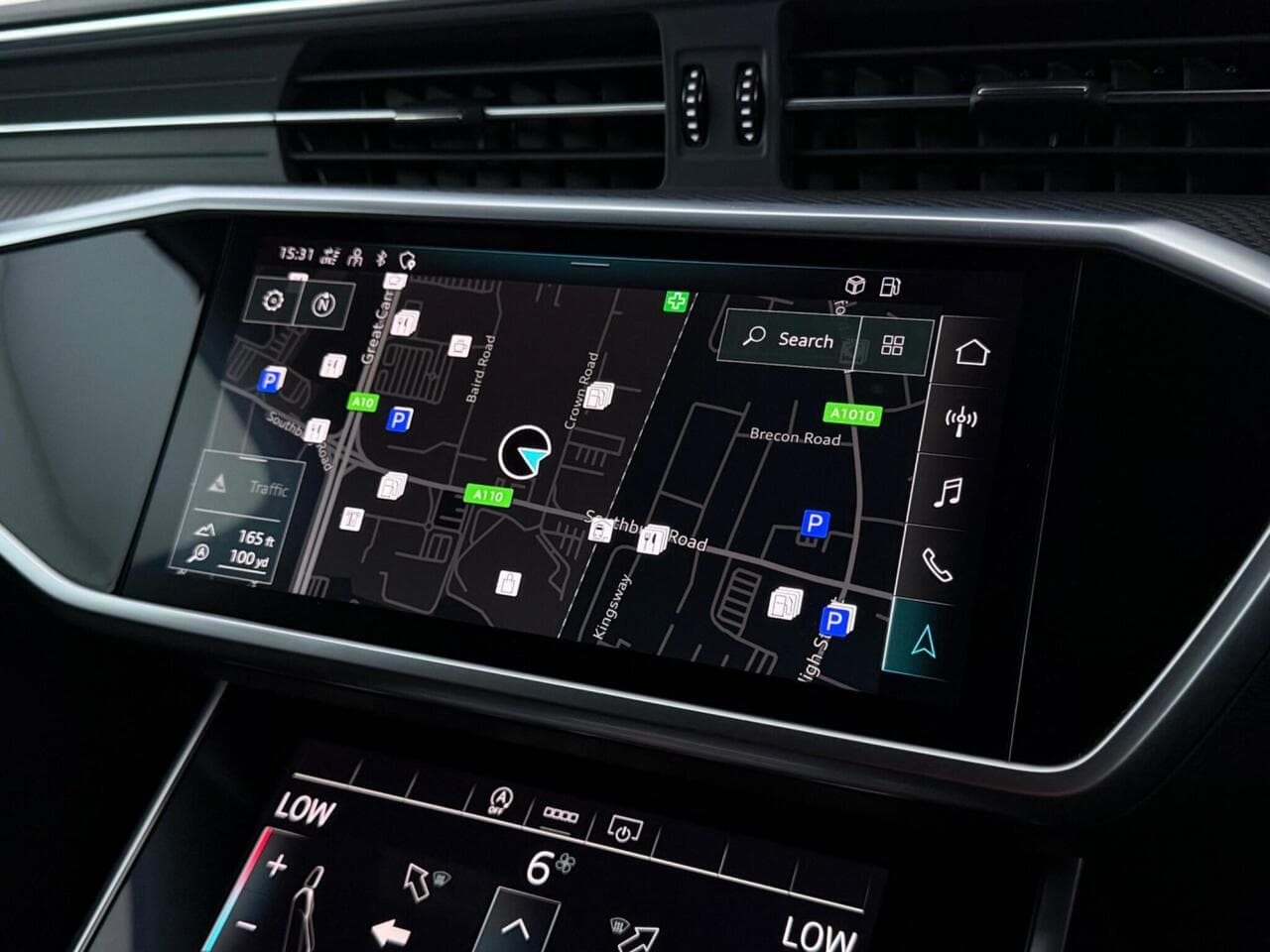 Audi A6 Avant thumbnail Infotainment System