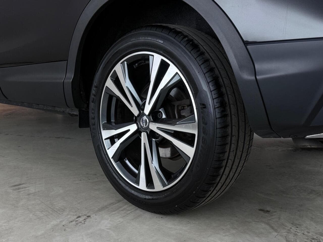 Nissan Qashqai thumbnail Wheel