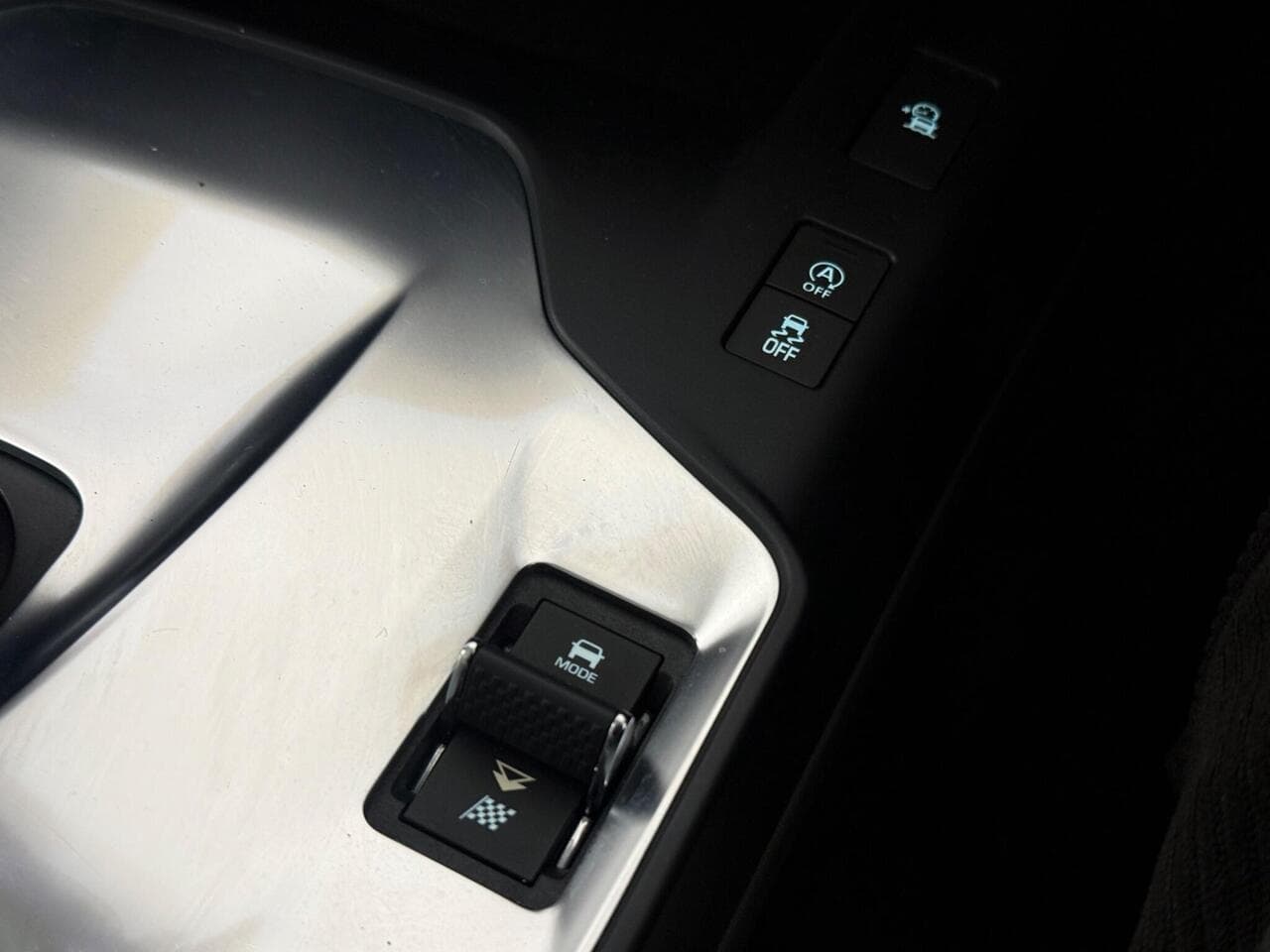 Jaguar E-PACE thumbnail Misc Controls
