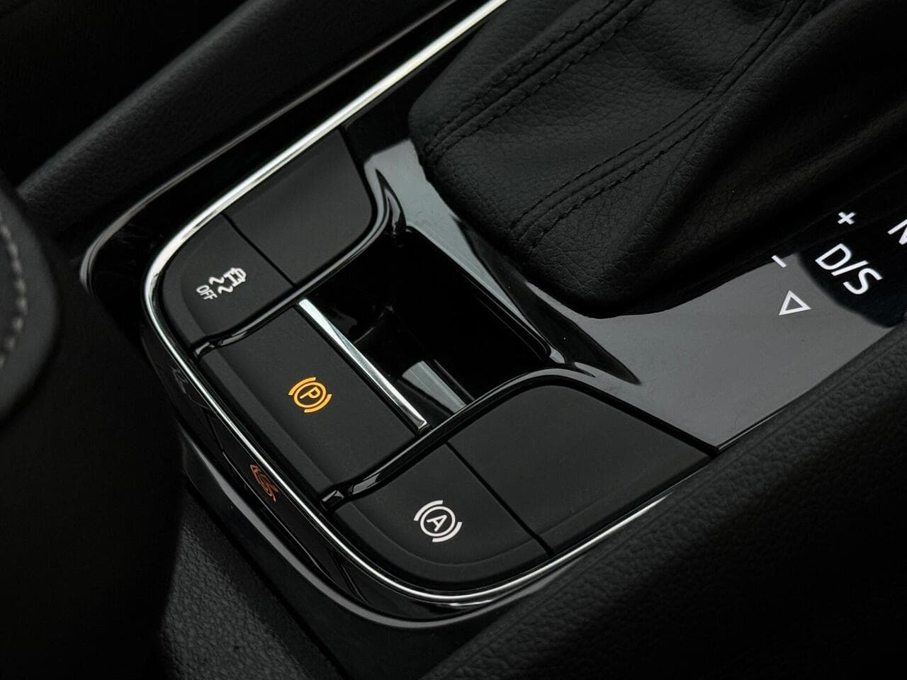 Skoda Kodiaq thumbnail Misc Controls