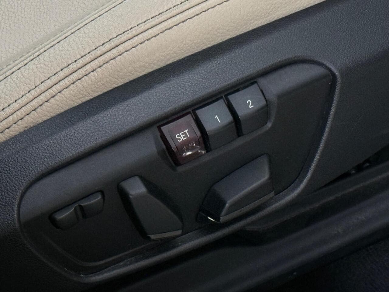 BMW X1 thumbnail Misc Controls