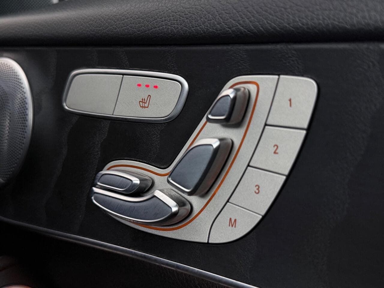 Mercedes-Benz GLC thumbnail Misc Controls
