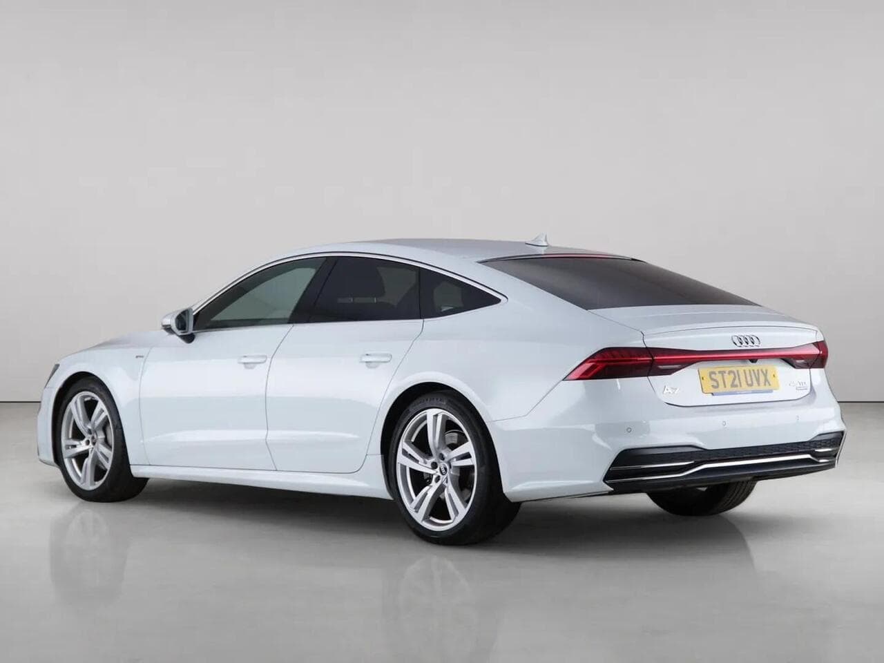 Audi A7 thumbnail Rear Left