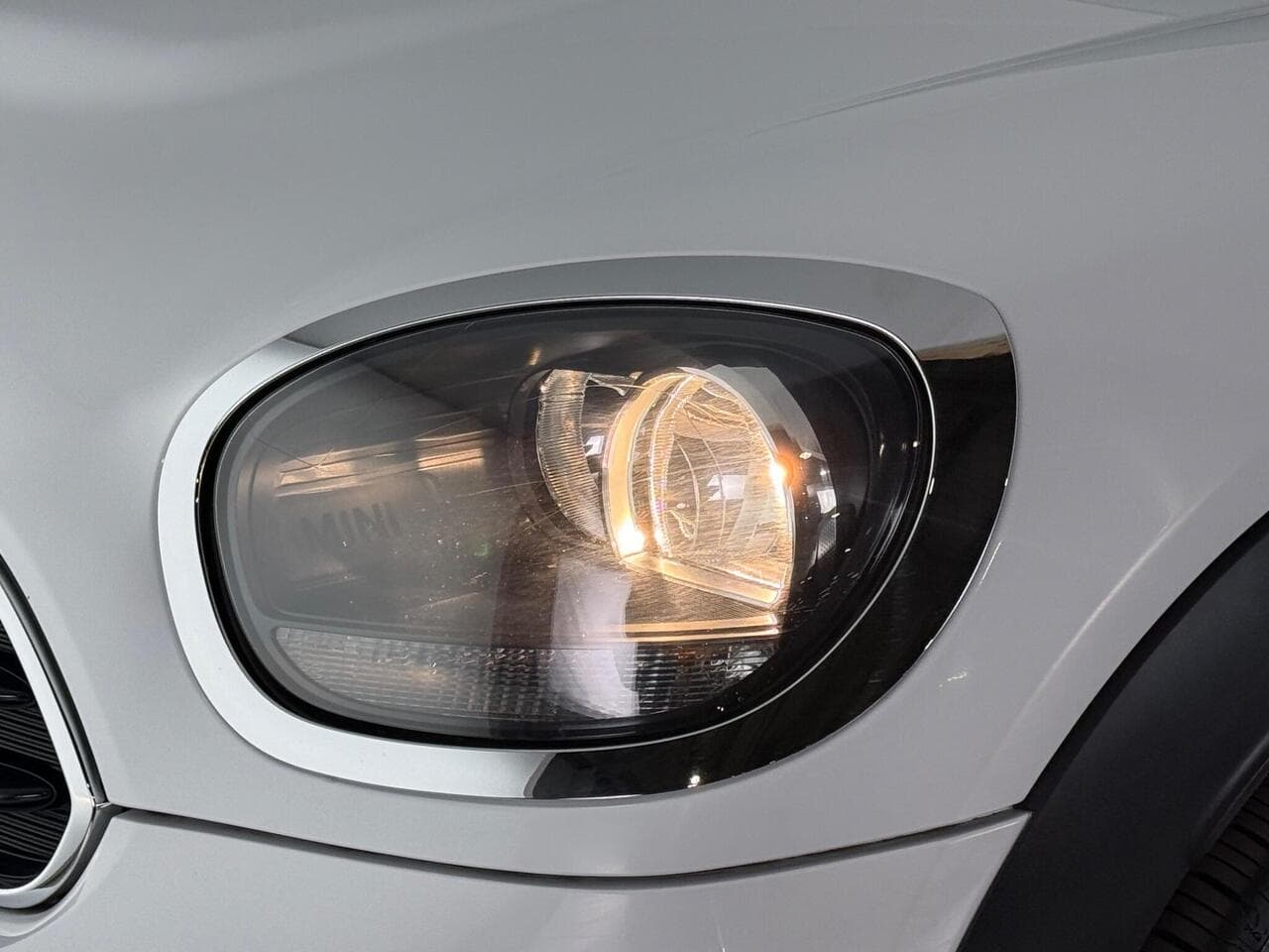 MINI Countryman thumbnail Lights Front