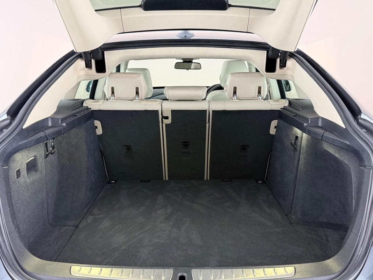 BMW 3 Series Gran Turismo thumbnail Boot