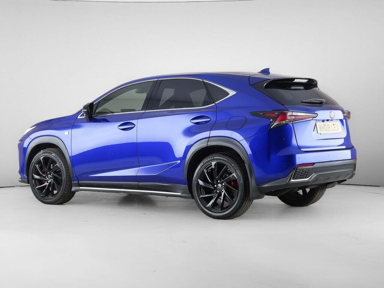Lexus NX thumbnail Side Left