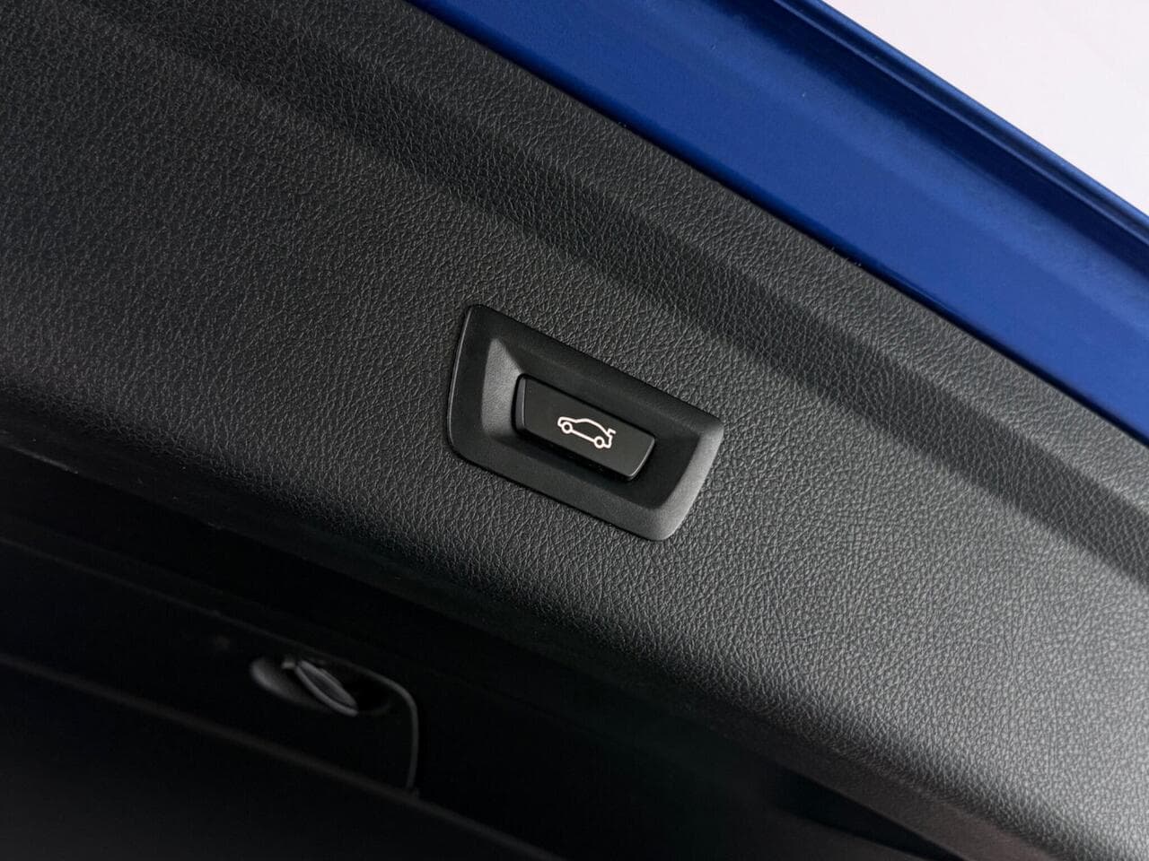 BMW 3 Series Gran Turismo thumbnail Misc Controls