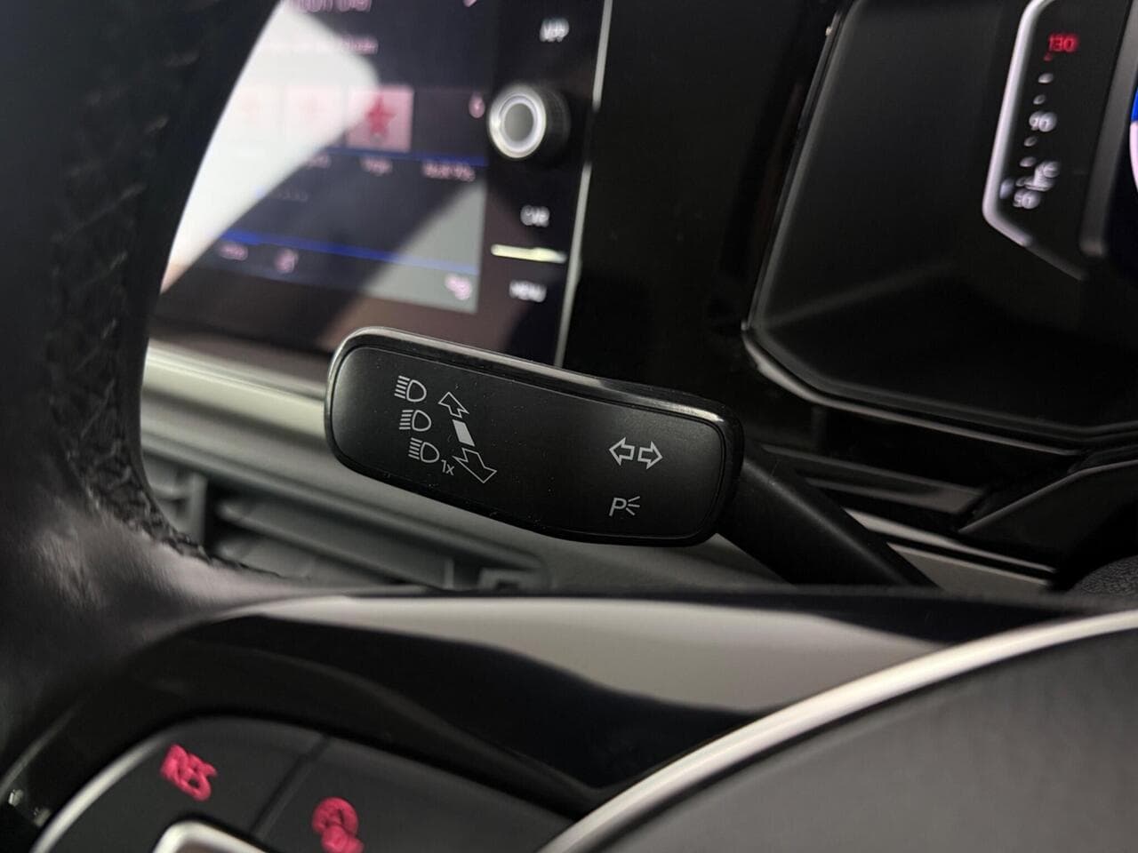 Volkswagen Polo thumbnail Misc Controls