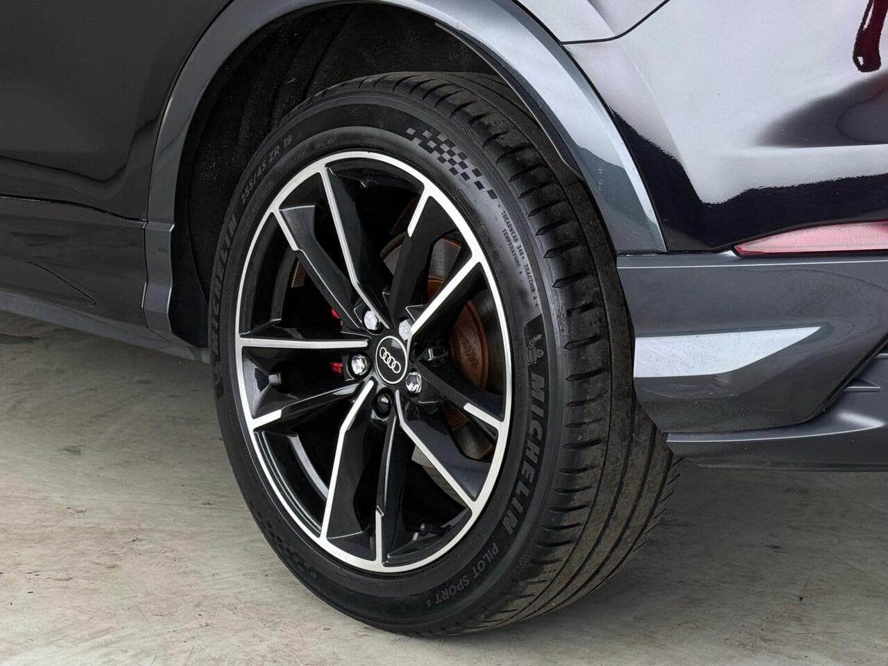 Audi Q3 thumbnail Wheel
