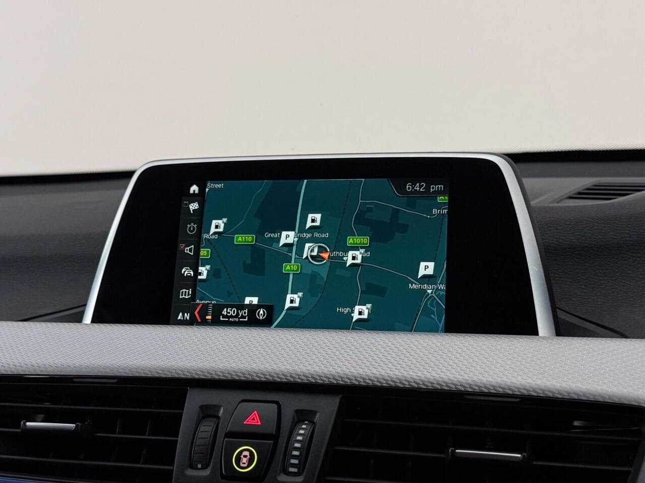 BMW X1 thumbnail Infotainment System
