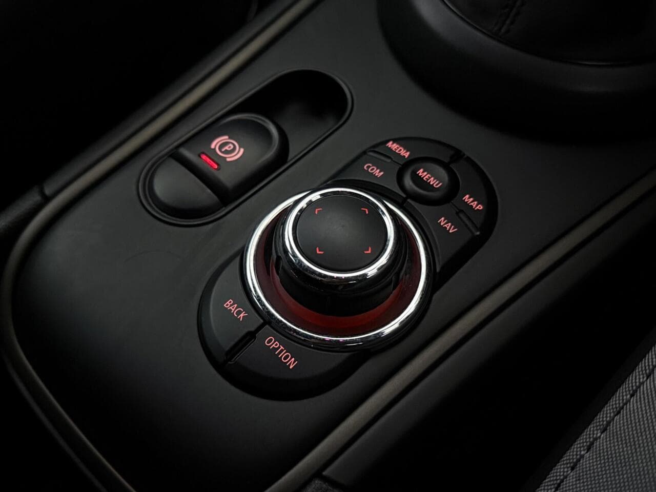 MINI Countryman thumbnail Misc Controls