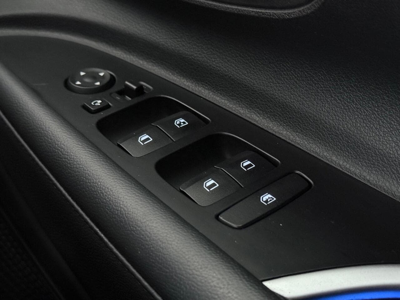 Hyundai BAYON thumbnail Misc Controls