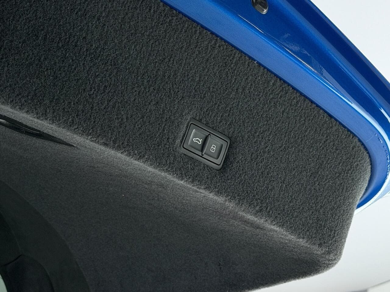 Lamborghini Urus thumbnail Inconclusive
