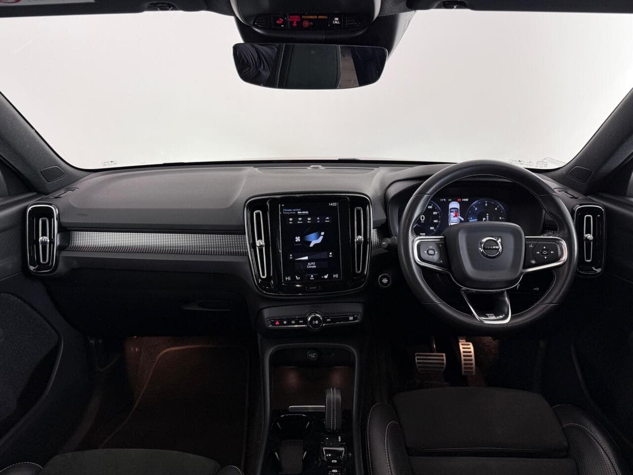 Volvo XC40 thumbnail Interior Front