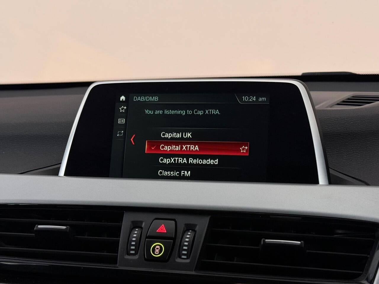 BMW X1 thumbnail Infotainment System