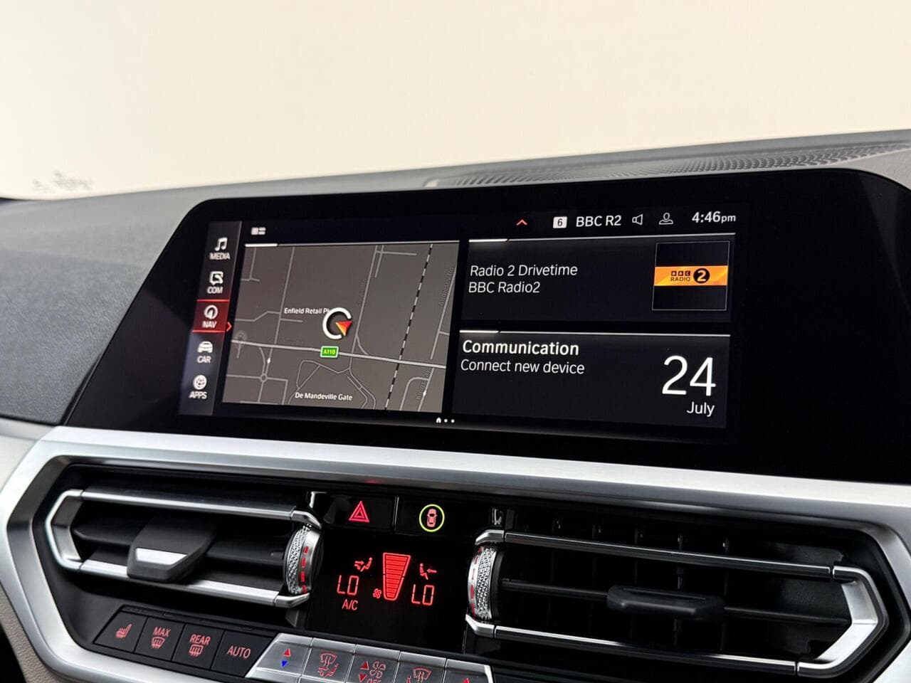 BMW 3 Series thumbnail Infotainment System