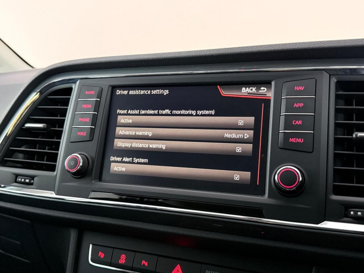SEAT Ateca thumbnail Infotainment System