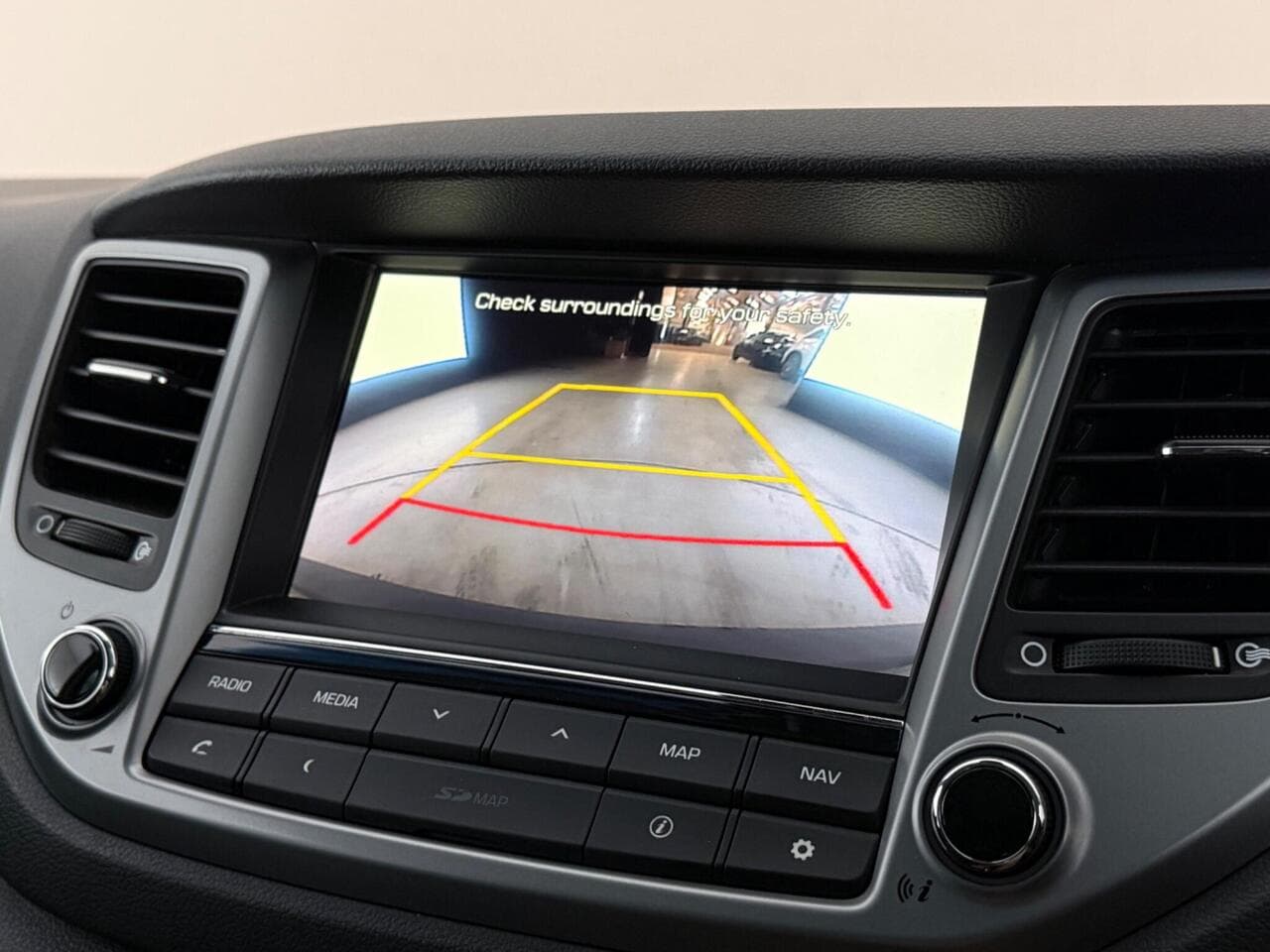 Hyundai TUCSON thumbnail Infotainment System