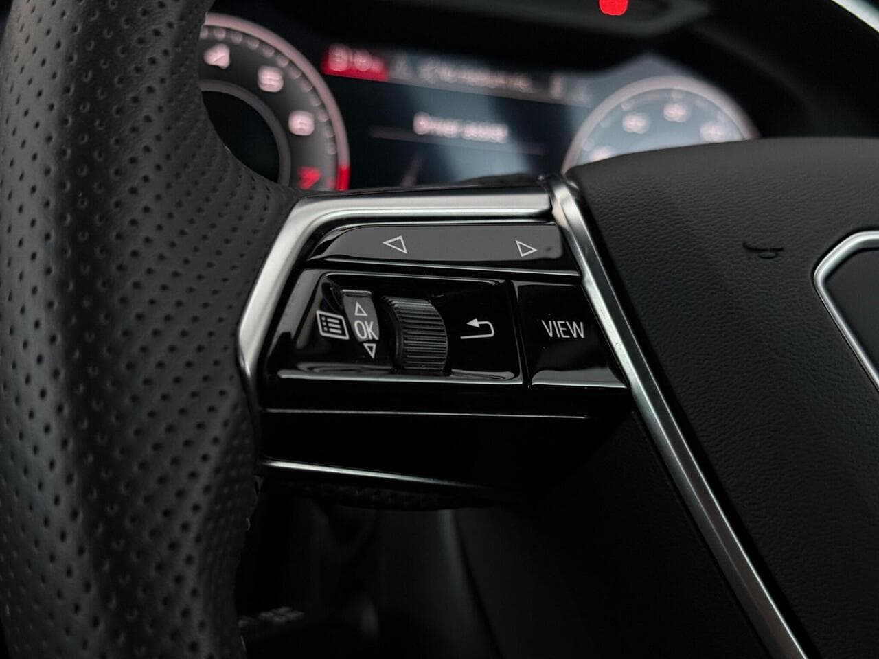 Audi A6 Saloon thumbnail Misc Controls