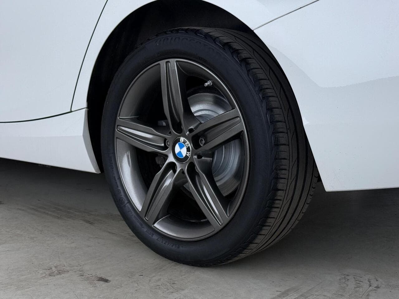 BMW 1 Series thumbnail Wheel