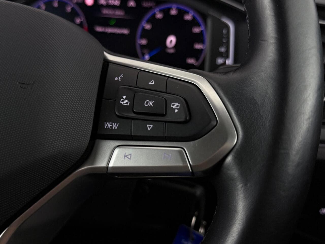 Volkswagen Taigo thumbnail Misc Controls
