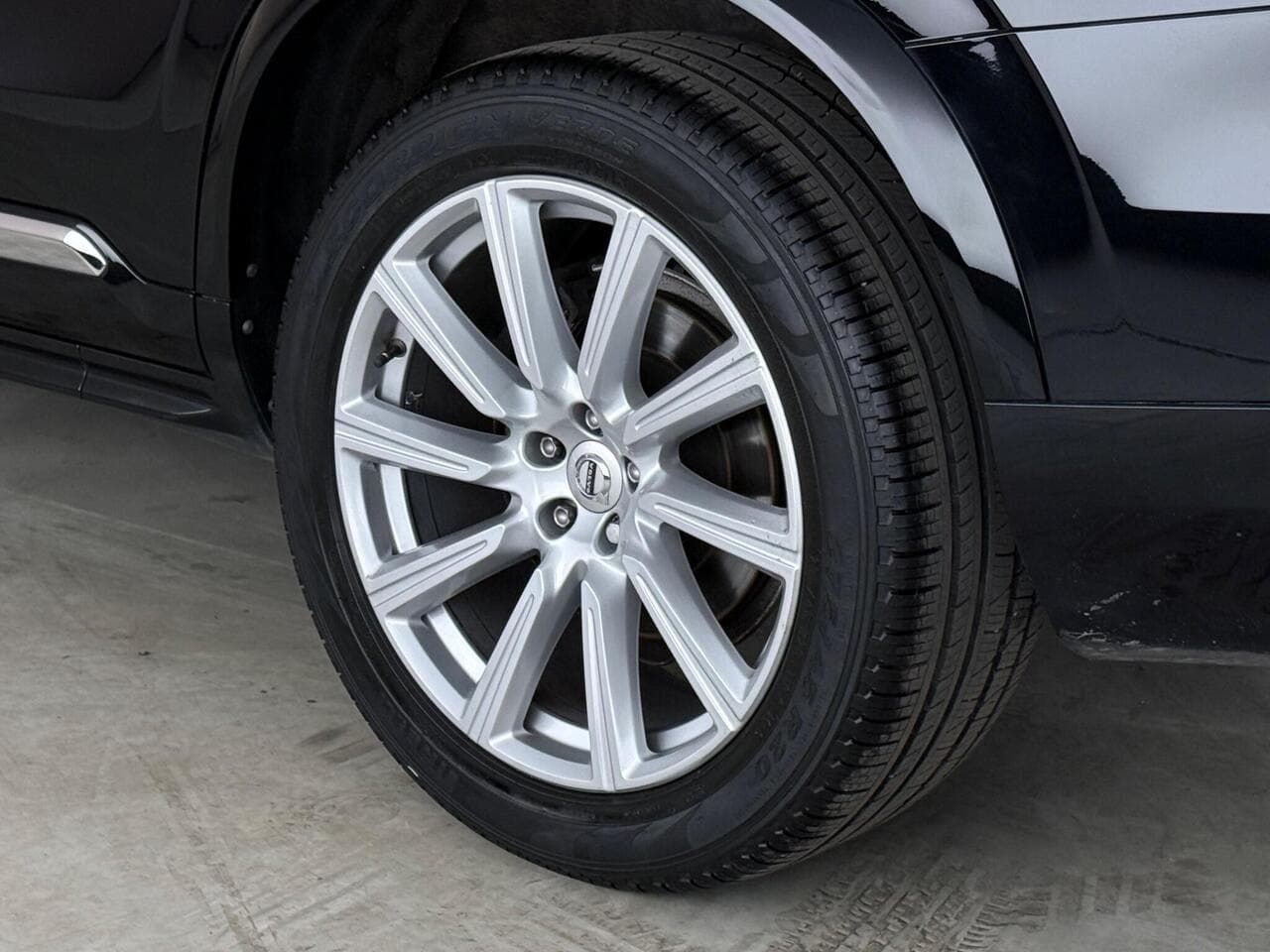 Volvo XC90 thumbnail Wheel