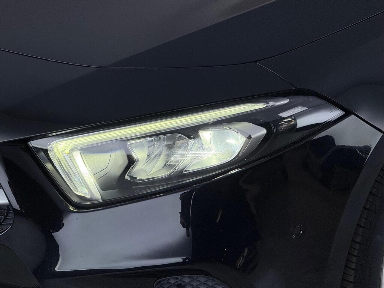 Mercedes-Benz A Class thumbnail Lights Front