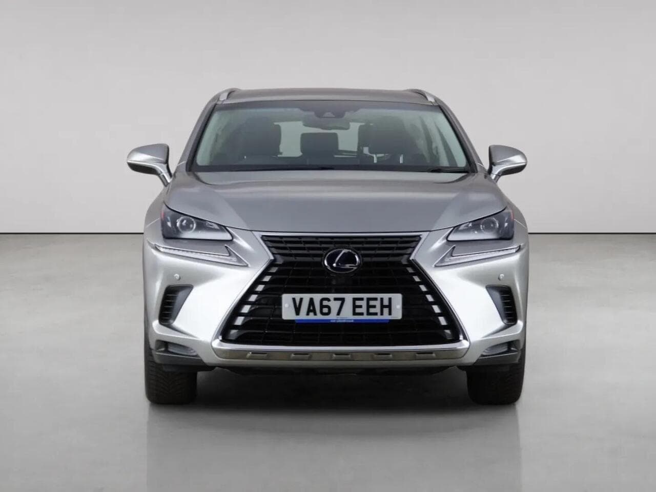 Lexus NX thumbnail Front