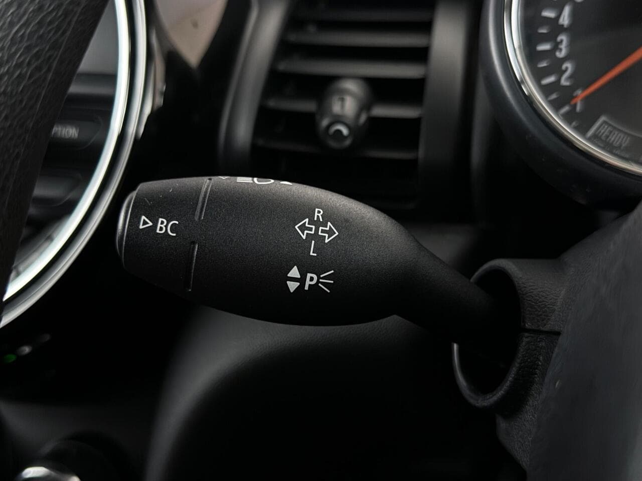 MINI Hatch thumbnail Misc Controls