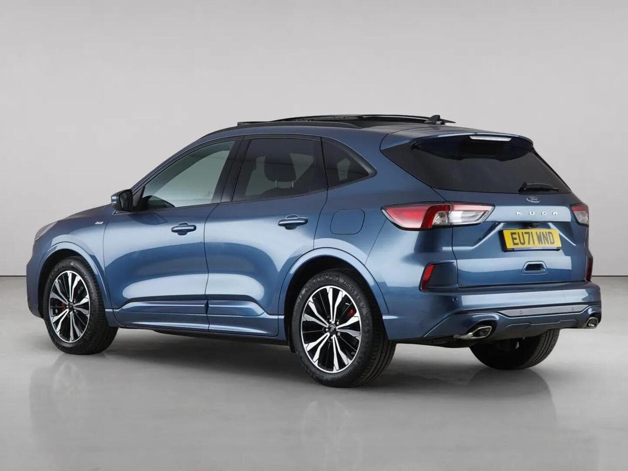 Ford Kuga thumbnail Rear Left