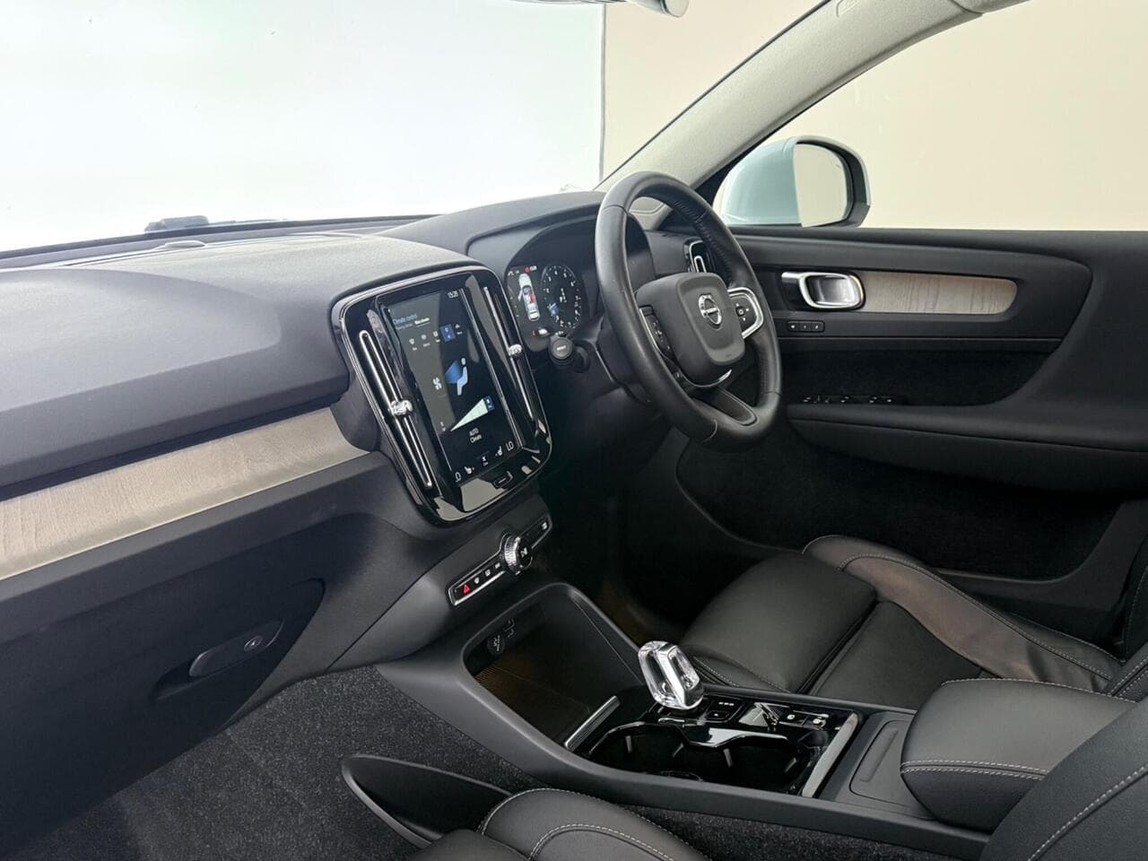 Volvo XC40 thumbnail Interior Front