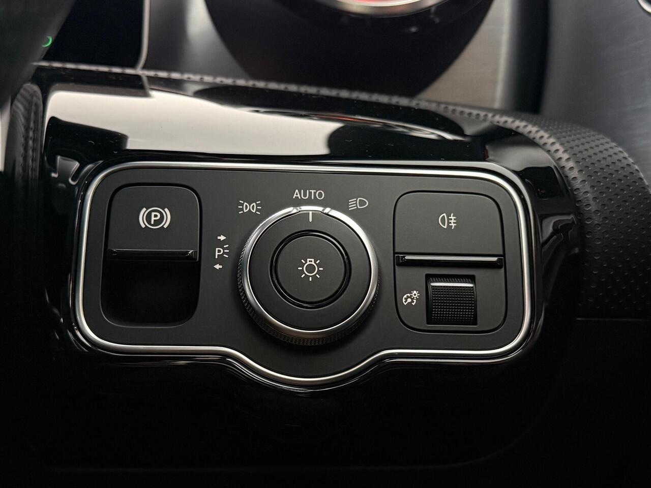 Mercedes-Benz A Class thumbnail Misc Controls