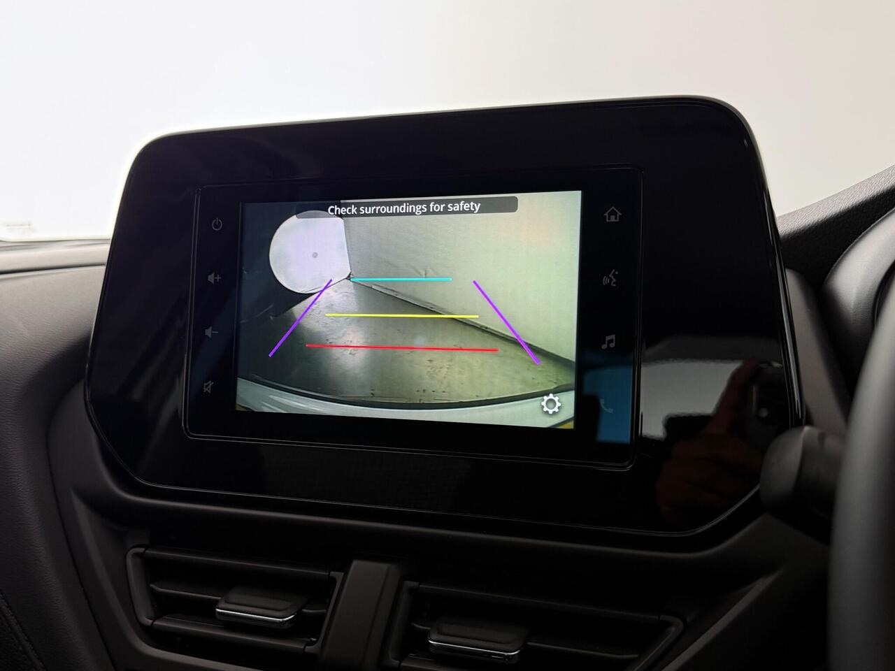 Suzuki S-Cross thumbnail Infotainment System