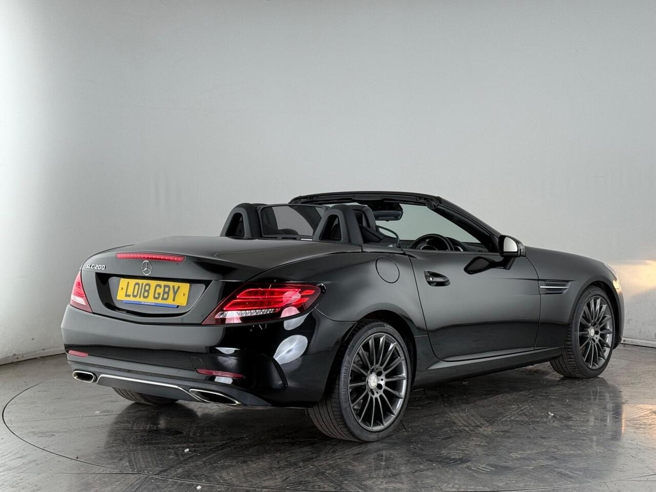 Mercedes-Benz SLC thumbnail Rear Right