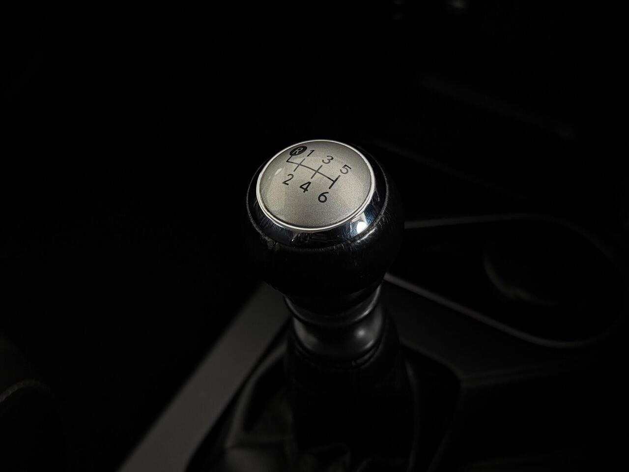 Toyota RAV4 thumbnail Image 38