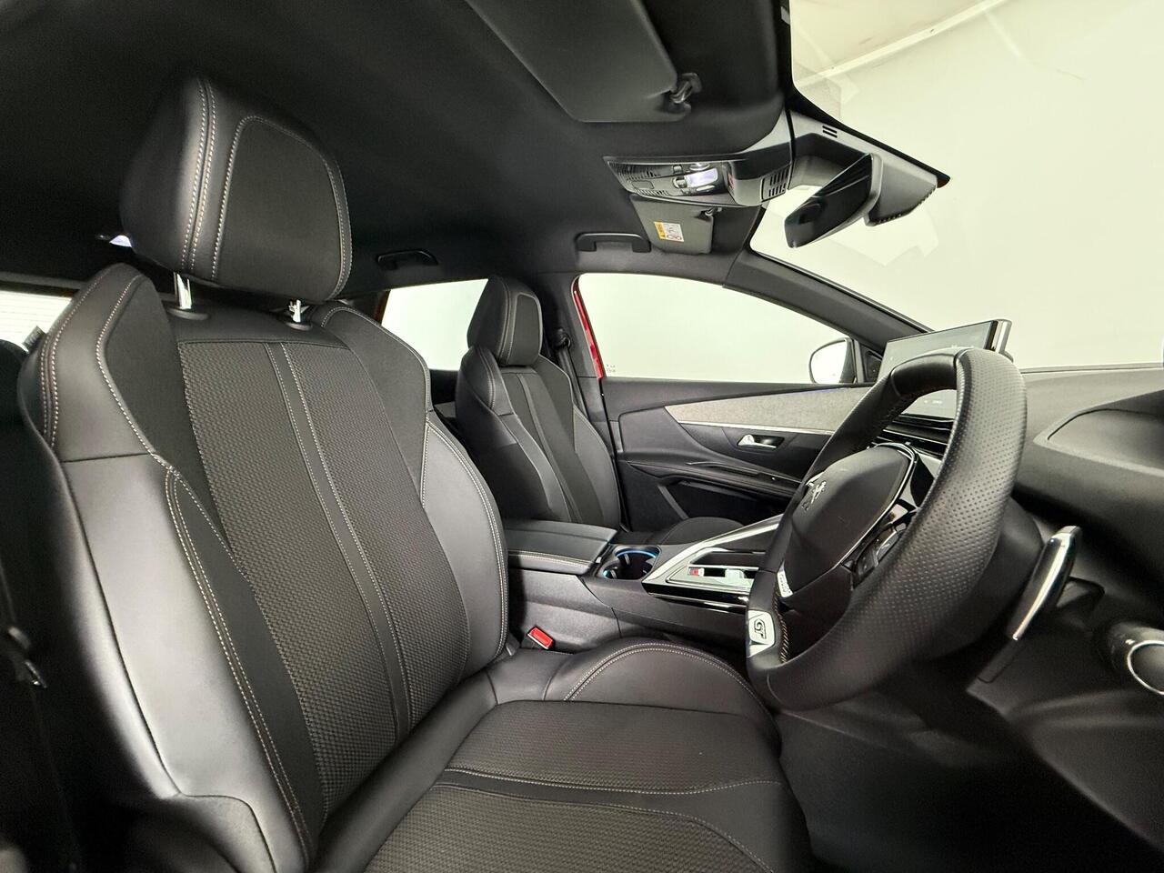 Peugeot 3008 thumbnail Seat Driver