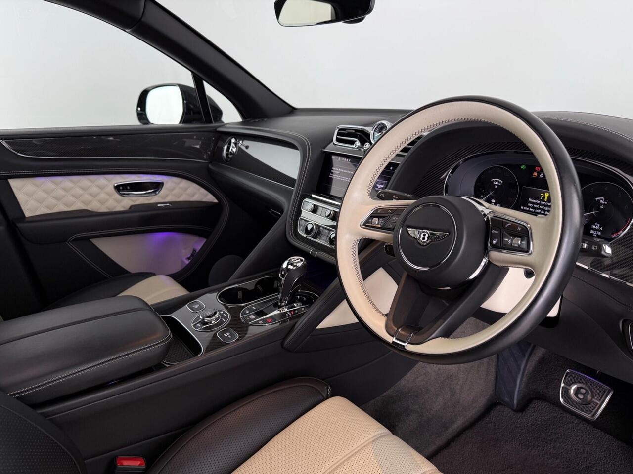 Bentley Bentayga thumbnail Interior Front