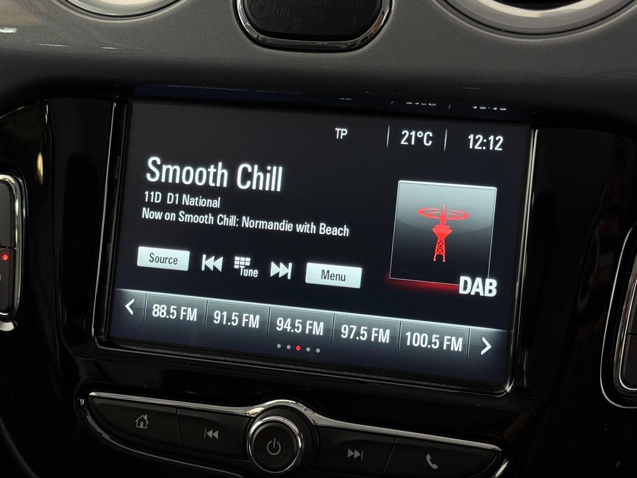 Vauxhall ADAM thumbnail Infotainment System