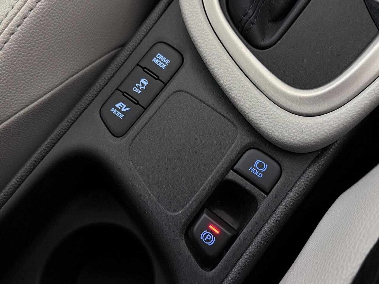 Toyota Yaris thumbnail Misc Controls