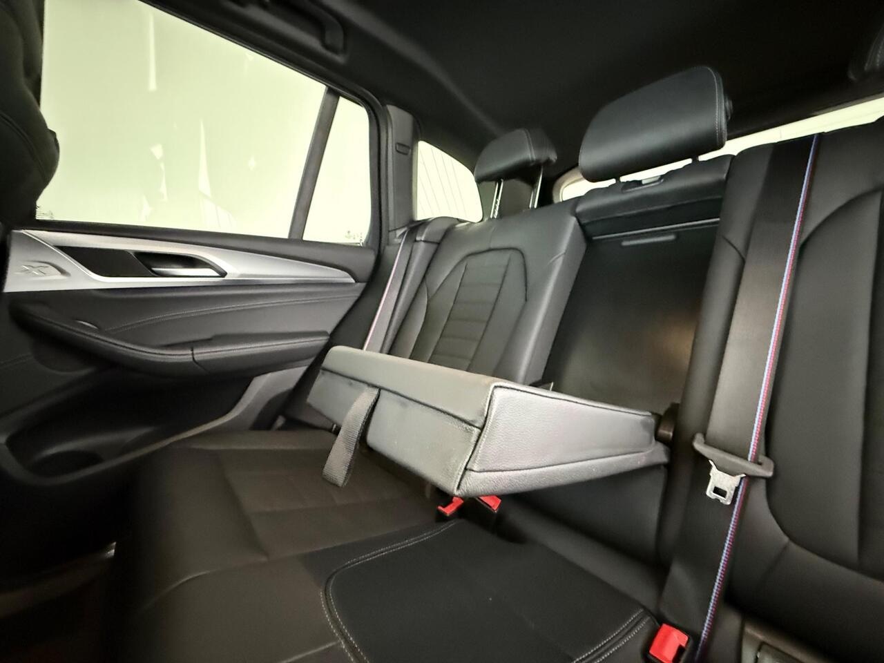 BMW X3 thumbnail Seats Rear