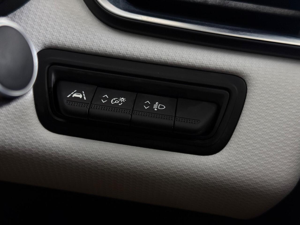 Renault Clio thumbnail Misc Controls